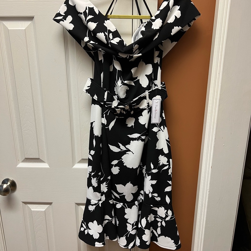 Premier AmourBlack and White Strapless Floral Dress
